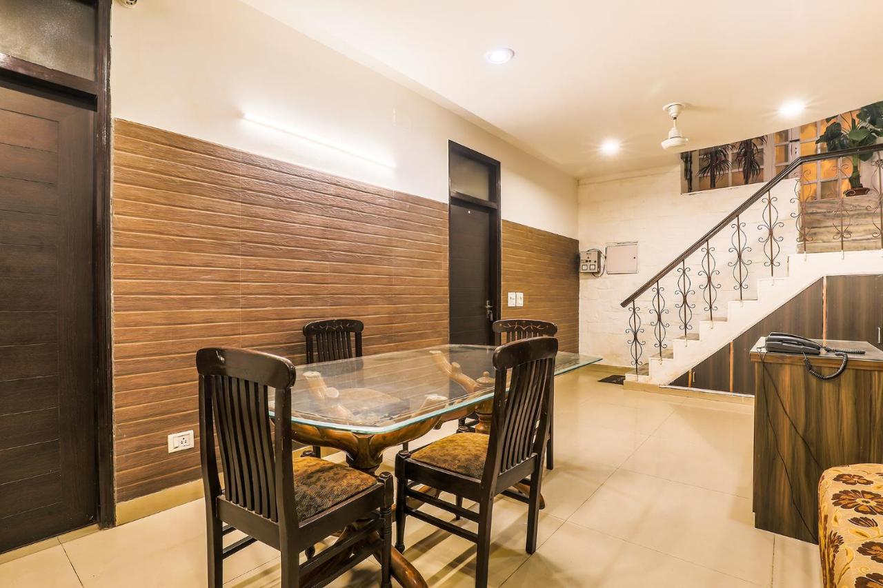 Fabexpress Hemkunt Mansion Hotel Noida Exterior photo
