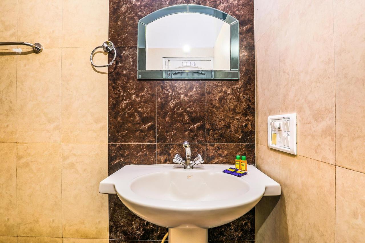 Fabexpress Hemkunt Mansion Hotel Noida Exterior photo