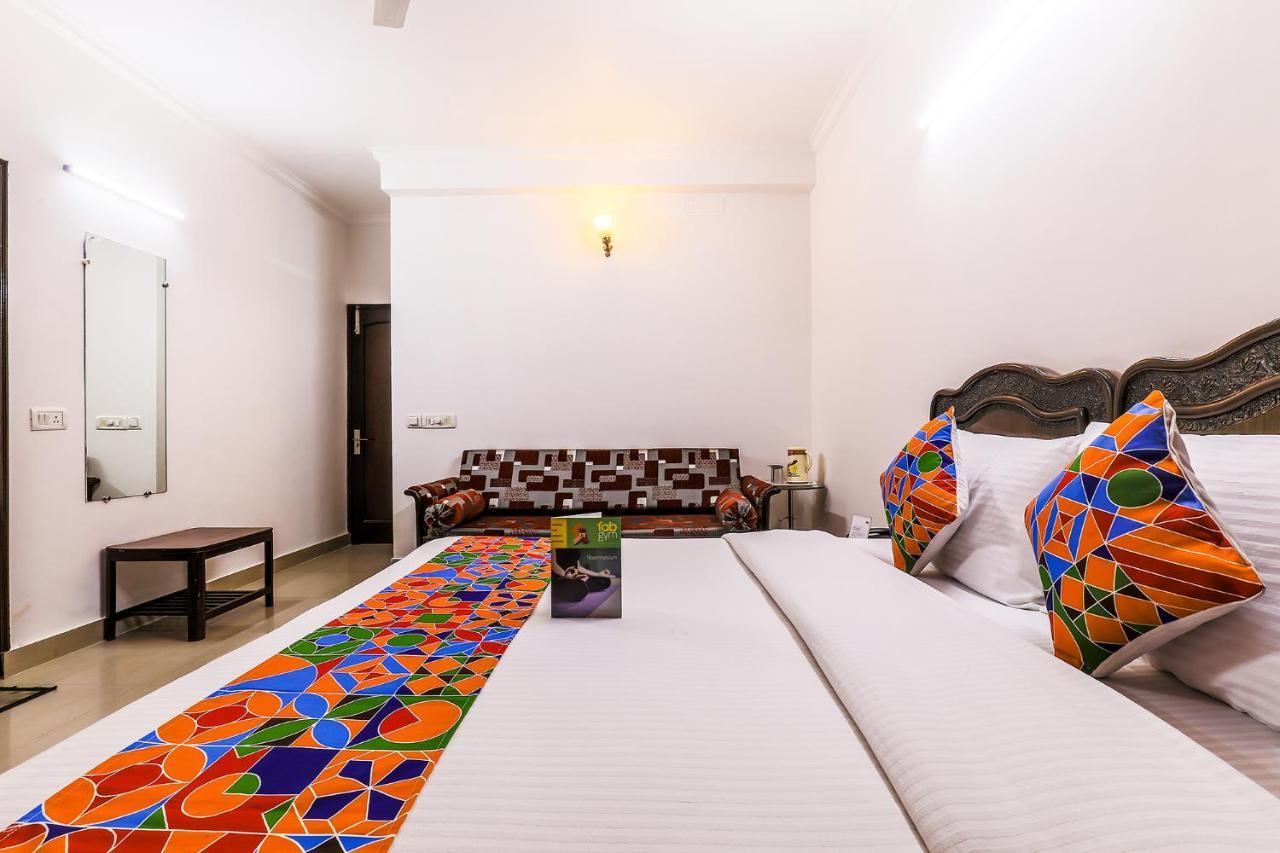 Fabexpress Hemkunt Mansion Hotel Noida Exterior photo