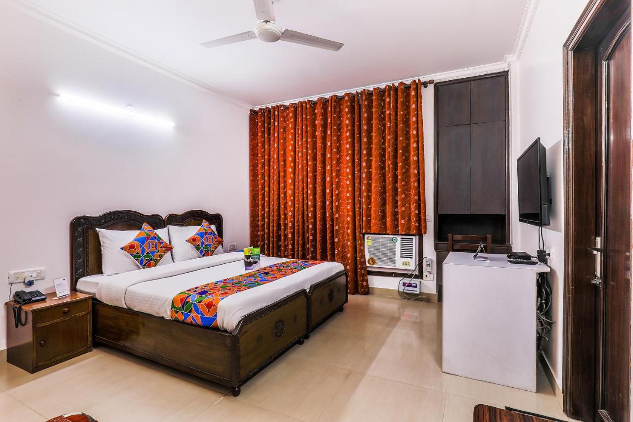 Fabexpress Hemkunt Mansion Hotel Noida Exterior photo