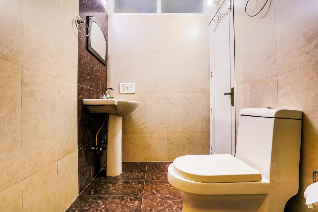 Fabexpress Hemkunt Mansion Hotel Noida Exterior photo