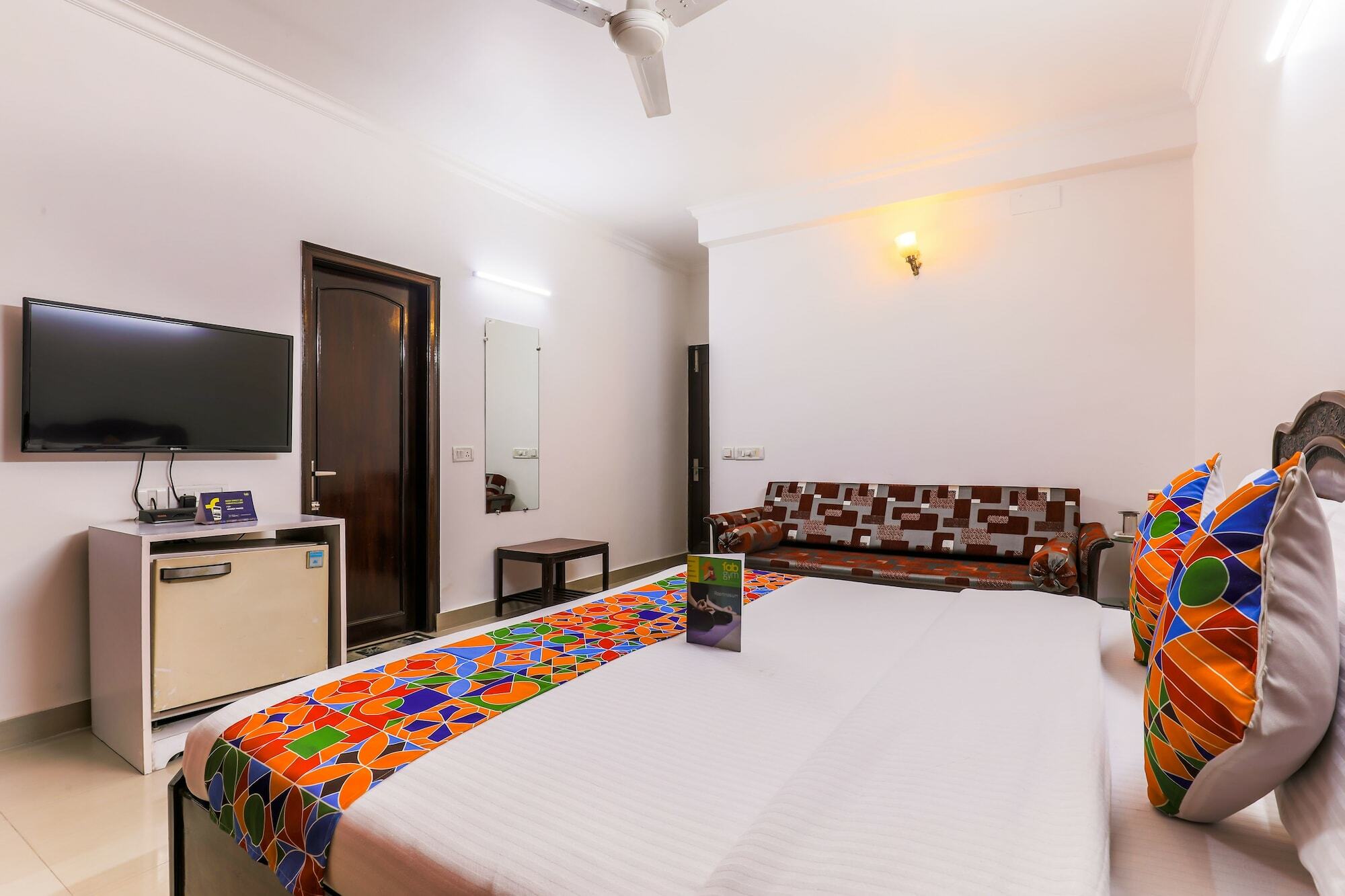 Fabexpress Hemkunt Mansion Hotel Noida Exterior photo